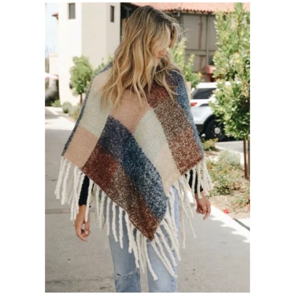 SOLD OUT Colorblock Multicolor Tassel Fringe Poncho - Picture 2 of 6